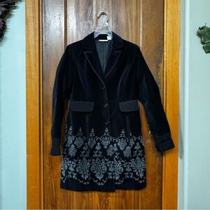 DKNY Jeans Long Black Velvet Blazer/Jacket with Gray Stamped Designed (S/M)
